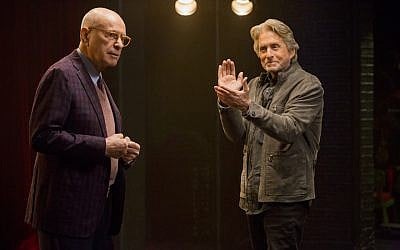 Alan Arkin, left, and Michael Douglas star in 'The Kominsky Method,' the latest from 'Big Bang Theory' creator Chuck Lorre. (Mike Yarish/Netflix/JTA)
