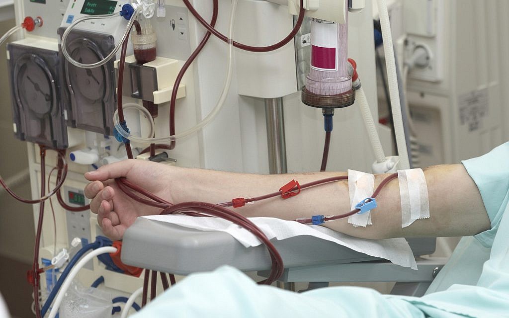 Illustrative: A dialysis machine to treat kidney disease. (Picsfive; iStock by Getty Images)