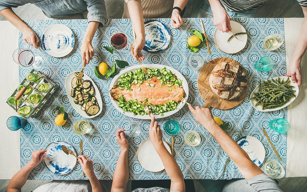 Illustrative: A shared meal (Foxys_forest_manufacture; iStock by Getty Images)