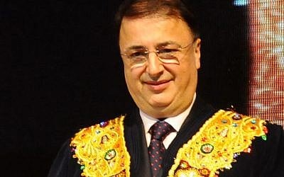 Lev Leviev at a gathering for Jews from Bukhara, Uzbekistan, held in Tel Aviv on January 13, 2013. (Yossi Zeliger/Flash90)