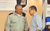 Shin Bet chief Nadav Argaman, right, and IDF Chief of Staff Gadi Eisenkot in a ceremony at the Shin Bet headquarters in Tel Aviv on December 10, 2018. (Shin Bet)