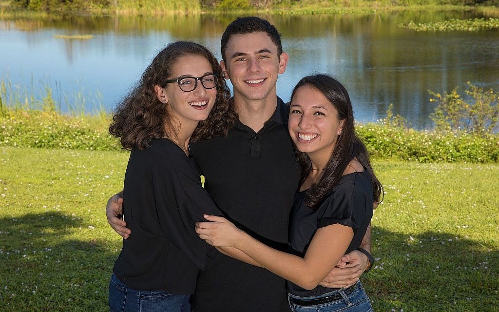 From left to right, Gabby, Cole and Serena Deutch are organizing an initiative to raise money to end gun violence by baking hamentaschen. (Courtesy of Gabby Deutch/via JTA)