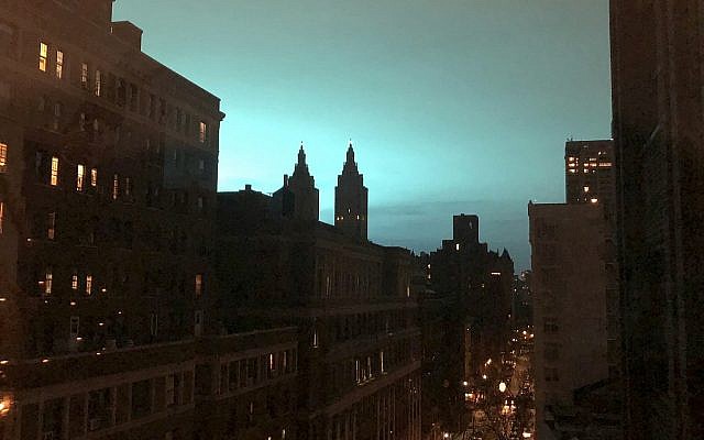 This photo shows blue light over New York, as seen from Manhattan Borough of New York on Thursday, Dec. 27, 2018 (AP Photo/Jay Reeves) This photo shows blue light over New York, as seen from Manhattan Borough of New York on Thursday, Dec. 27, 2018 (AP Photo/Jay Reeves)