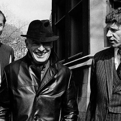Novelist Saul Bellow is a happy man, as he walks the campus Oct. 22, 1976 of the University of Chicago after he acknowledged his Nobel Prize in Literature. (AP Photo/Charles Knoblock) Novelist Saul Bellow is a happy man, as he walks the campus Oct. 22, 1976 of the University of Chicago after he acknowledged his Nobel Prize in Literature. (AP Photo/Charles Knoblock)