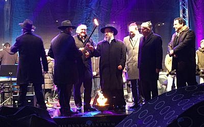 German President Frank-Walter Steinmeier at the 15th annual Brandenburg Gate Hanukkah candle lighting ceremony, December 2, 2018. (Toby Axelrod/Times of Israel)