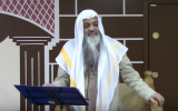 Sheikh Younus Kathrada delivers a sermon at the Muslim Youth of Victoria in British Columbia (YouTube screenshot)