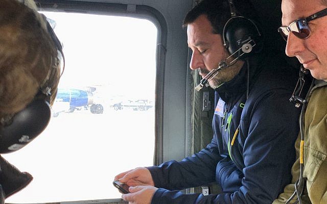 Italian Deputy Prime Minister Matteo Salvini rides in an Israeli military helicopter after landing in the country, December 11, 2018 (Twitter)