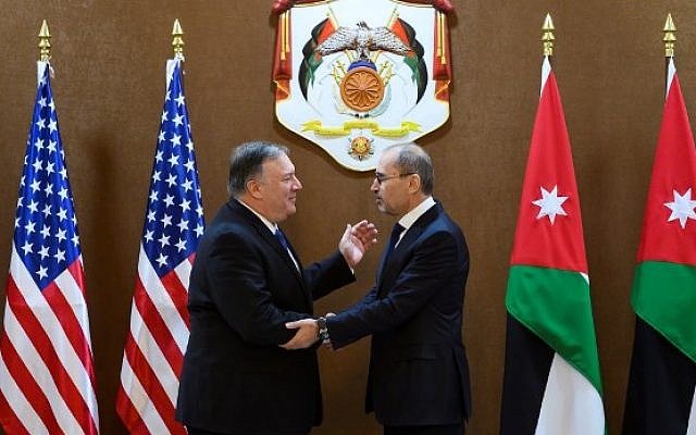 US Secretary of State Mike Pompeo (L) meets with Jordanian Foreign Minister Ayman Safadi in Amman on January 8, 2019. (ANDREW CABALLERO-REYNOLDS / POOL / AFP) US Secretary of State Mike Pompeo (L) meets with Jordanian Foreign Minister Ayman Safadi in Amman on January 8, 2019. (ANDREW CABALLERO-REYNOLDS / POOL / AFP)