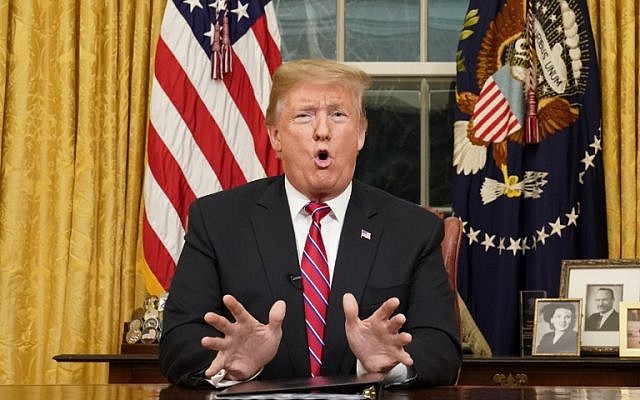 US President Donald Trump delivers a televised address to the nation on funding for a border wall from the Oval Office of the White House in Washington DC on January 8, 2019 (CARLOS BARRIA / POOL / AFP) US President Donald Trump delivers a televised address to the nation on funding for a border wall from the Oval Office of the White House in Washington DC on January 8, 2019 (CARLOS BARRIA / POOL / AFP)