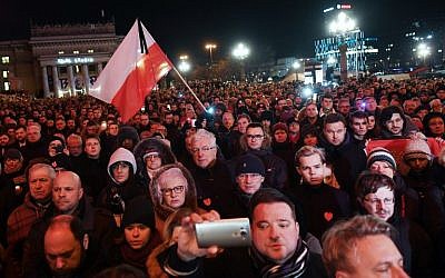 Thousands of people gather in Warsaw under the slogan "Stop Hatred" on January 14, 2019, to protest against violence and honor Pawel Adamowicz, the late mayor of Polish port city Gdansk, who died after being stabbed in the heart by a young man at a weekend charity fundraiser. (Janek Skarzynski/AFP)