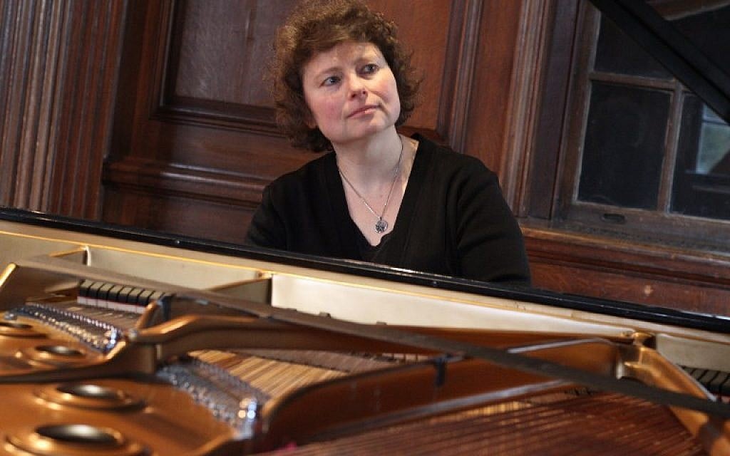 Israeli-American pianist Yael Weiss plays the piano during an AFP interview at The Mansion at Strathmore on January 23, 2019, in North Bethesda, Maryland. (Photo by OLIVIA HAMPTON / AFP) Israeli-American pianist Yael Weiss plays the piano during an AFP interview at The Mansion at Strathmore on January 23, 2019, in North Bethesda, Maryland. (Photo by OLIVIA HAMPTON / AFP)