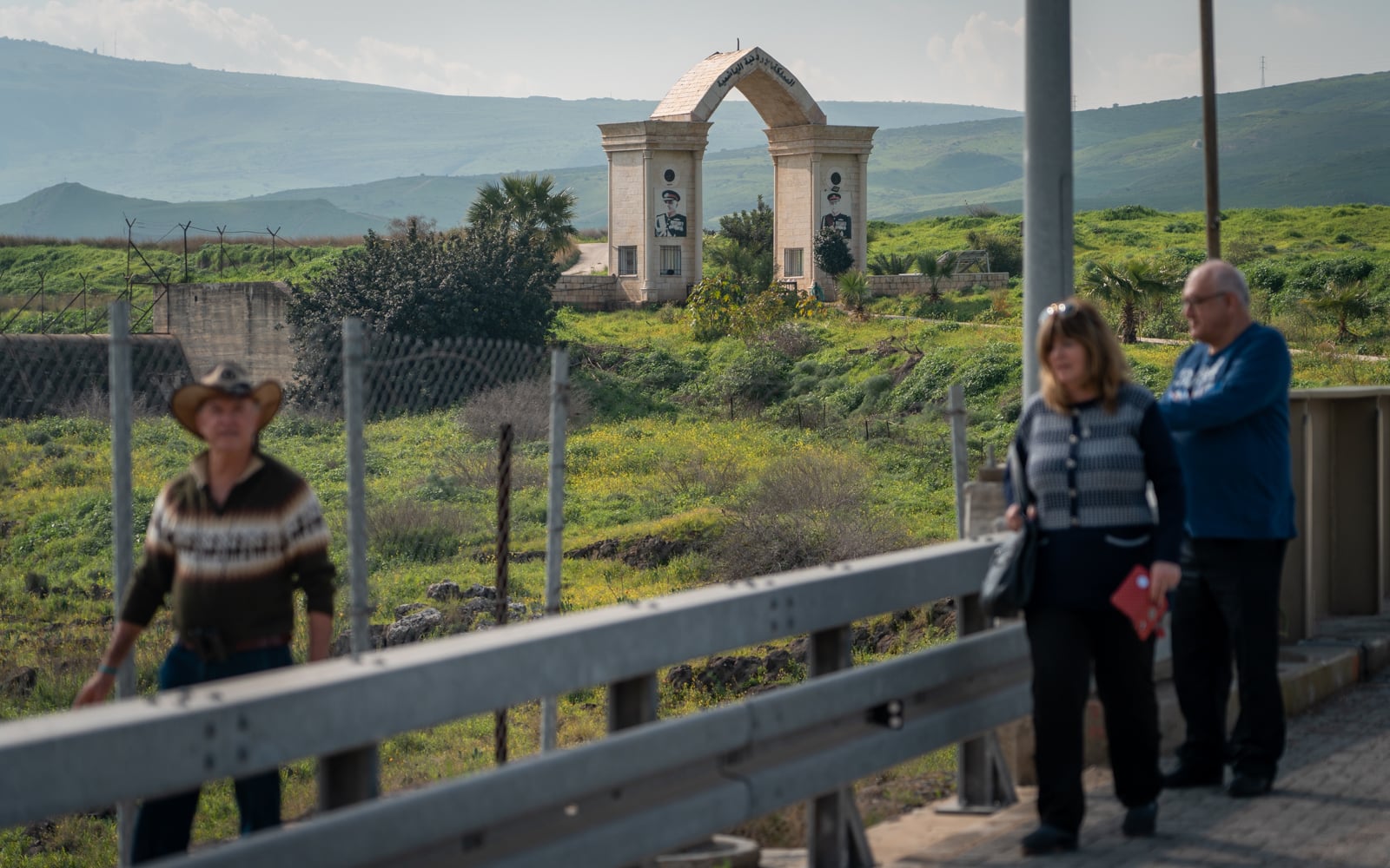Israeli tourists in front of the border crossing into the Island of Peace, January 29, 2019. (Luke Tress/Times of Israel) Israeli tourists in front of the border crossing into the Island of Peace, January 29, 2019. (Luke Tress/Times of Israel)