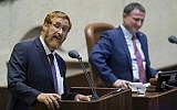 Likud MK Yehudah Glick speaks at the Knesset plenum on May 25, 2016. (Yonatan Sindel/Flash90)