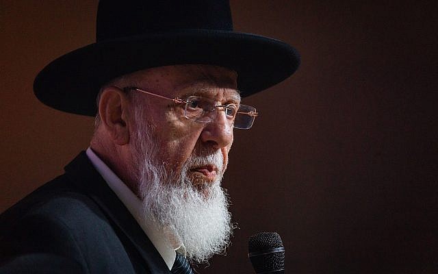 Shas spiritual leader Rabbi Shalom Cohen speaks at a Shas conference in Jerusalem on September 27, 2018. (Aharon Krohn/ Flash90/ File) Shas spiritual leader Rabbi Shalom Cohen speaks at a Shas conference in Jerusalem on September 27, 2018. (Aharon Krohn/ Flash90/ File)