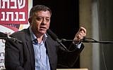 Labor Party chairman Avi Gabbay speaks at a cultural event in Netanya, January 12, 2019. (Flash90)