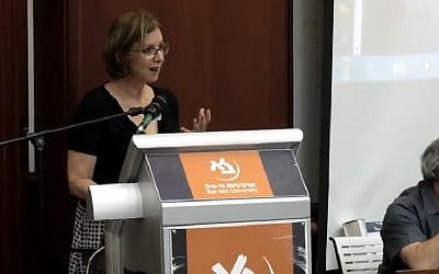Screen capture from video of Jewish mysticism scholar Mor Altshuler. (YouTube)