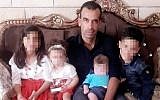 Hamdi Na'asan with his children (social media)