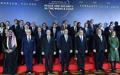 Polish Foreign Minister Jacek Czaputowicz, US Vice President Mike Pence, Poland's President Andrzej Duda, Prime Minister Benjamin Netanyahu and US Secretary of State Mike Pompeo pose for a family photo at the conference on Peace and Security in the Middle East in Warsaw, on February 13, 2019. (Janek SKARZYNSKI/AFP)