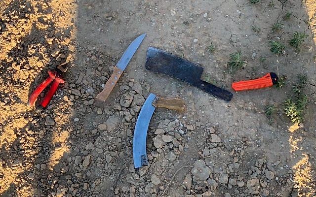Knives and a wire cutter found in possession of Palestinians who crossed into Israel from the the Gaza Strip on February 3, 2019. (Israel Defense Forces/Twitter) Knives and a wire cutter found in possession of Palestinians who crossed into Israel from the the Gaza Strip on February 3, 2019. (Israel Defense Forces/Twitter)