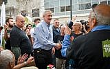 Benny Gantz, head of the 'Israel Resilience' party, seen during an electoral campaign tour in Rishon Lezion on February 1, 2019. (Flash90)
