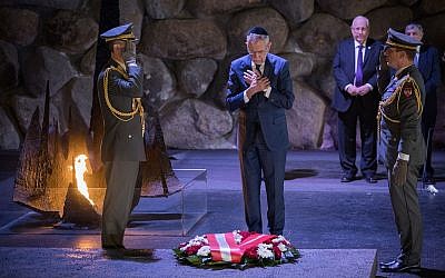 Austrian President Alexander Van der Bellen takes part in a wreath laying ceremony at the Hall of Remembrance at the Yad Vashem Holocaust memorial museum in Jerusalem on February 4, 2019. (Noam Revkin Fenton/Flash90)