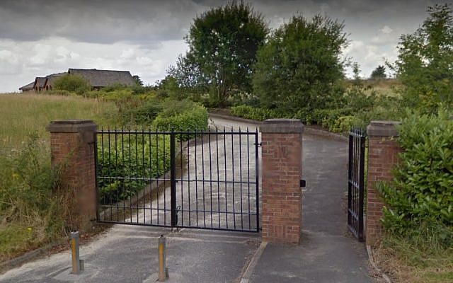 Screen capture showing the entrance to the Philips Park Jewish Cemetery in Whitefield, Manchester. (Google maps) Screen capture showing the entrance to the Philips Park Jewish Cemetery in Whitefield, Manchester. (Google maps)