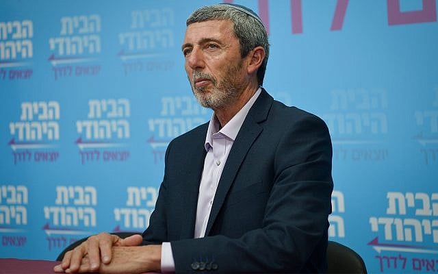 Head of the Jewish home party Rabbi Rafi Peretz holds a press conference in Tel Aviv, February 13, 2019. (Flash90) Head of the Jewish home party Rabbi Rafi Peretz holds a press conference in Tel Aviv, February 13, 2019. (Flash90)