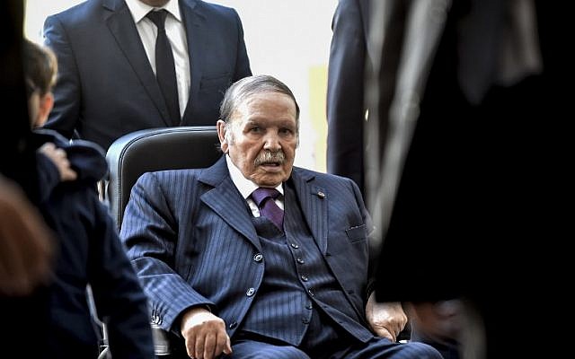 Algerian President Abdelaziz Bouteflika seen voting at a polling station in the capital Algiers during polls for local elections in 2017. (Photo by RYAD KRAMDI / AFP) Algerian President Abdelaziz Bouteflika seen voting at a polling station in the capital Algiers during polls for local elections in 2017. (Photo by RYAD KRAMDI / AFP)