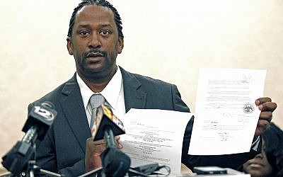 James Stern at a news conference in Jackson, Miss., Thursday, June 14, 2012. (AP/Rogelio V. Solis)