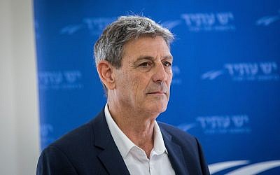 Former Mossad deputy Ram Ben-Barak at the Knesset, January 15, 2018. (Yonatan Sindel/Flash90)