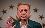 Turkish President Tayyip Erdogan prepares to deliver a speech at Huber Mansion in Istanbul on March 31, 2019, following local elections. (BULENT KILIC / AFP)