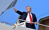 US President Donald Trump and first lady Melania Trump arrive at Andrews Air Force Base April 18, 2019 in Maryland prior to boarding Air Force One for departure to Florida where they will spend the Easter weekend. (Nicholas Kamm / AFP)