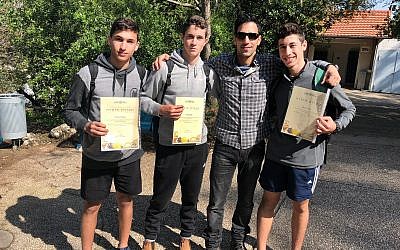 The Haemeq Hamaaravi high school pupils who found the unique 1600-year-old Byzantine era gold coin in February 2019. (Suzi Frenkel/IAA)