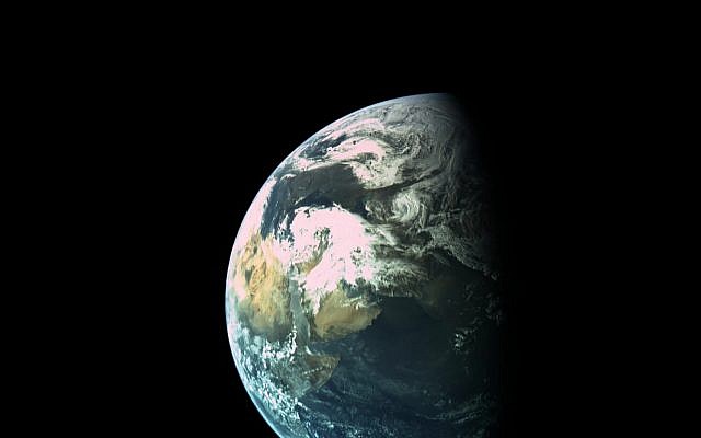 Beresheet engineers released this photo on April 1 of the Arabian peninsula at a height of 16,000 kilometers, photographed from the spacecraft's external cameras. (courtesy Beresheet) Beresheet engineers released this photo on April 1 of the Arabian peninsula at a height of 16,000 kilometers, photographed from the spacecraft's external cameras. (courtesy Beresheet)