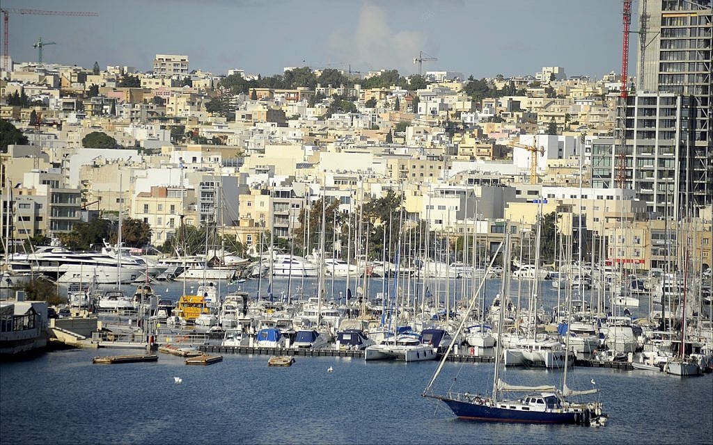 Boats in the harbor across from Valletta, Malta’s capital city. (Larry Luxner/Times of Israel)