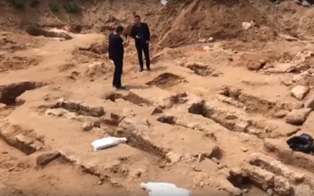 Muslim graves discovered at a construction site in Jaffa, May 2018. (Screenshot: YouTube)