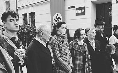 Cast members of Eva.Stories, the Instagram-based fictionalized retelling of the real story of 13-year-old Eva Heyman, a Hungarian Jew murdered in a Nazi concentration camp in 1944. (Channel 12 screen shot)