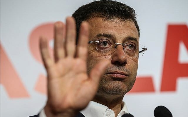 Ekrem Imamoglu, the candidate from an alliance led by the secular Republican People's Party, (CHP) gestures as he declares victory during a news conference in Istanbul, April 1, 2019. (AP Photo/Emrah Gurel) Ekrem Imamoglu, the candidate from an alliance led by the secular Republican People's Party, (CHP) gestures as he declares victory during a news conference in Istanbul, April 1, 2019. (AP Photo/Emrah Gurel)