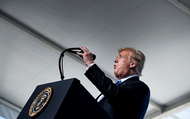 US President Donald Trump speaks at the Cameron LNG Export Facility on May 14, 2019, in Hackberry, Louisiana. ( Brendan Smialowski / AFP) US President Donald Trump speaks at the Cameron LNG Export Facility on May 14, 2019, in Hackberry, Louisiana. ( Brendan Smialowski / AFP)