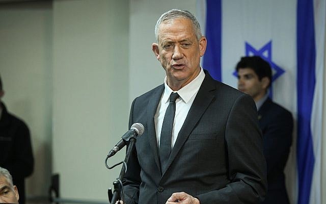 Blue and White party head Benny Gantz speaks during a press conference at the party headquarters in Tel Aviv, April 10, 2019 (Flash90) Blue and White party head Benny Gantz speaks during a press conference at the party headquarters in Tel Aviv, April 10, 2019 (Flash90)