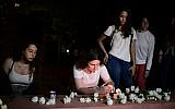 Members of Israel's LGBT community mark Holocaust Remembrance Day at Tel Aviv's Meir Park on May 1, 2019. (Tomer Neuberg/Flash90)