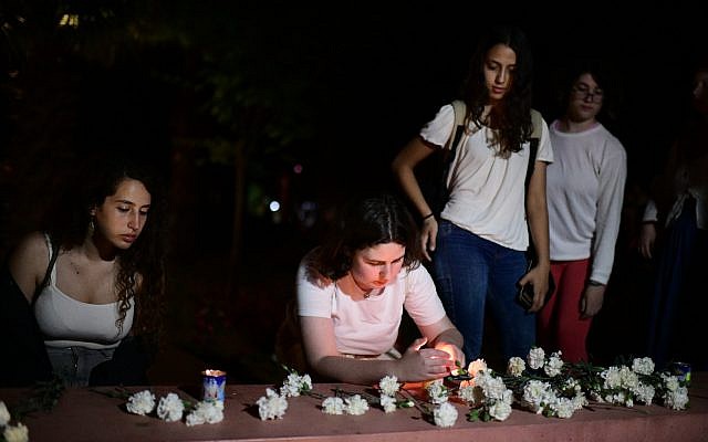 Members of Israel's LGBT community mark Holocaust Remembrance Day at Tel Aviv's Meir Park on May 1, 2019. (Tomer Neuberg/Flash90) Members of Israel's LGBT community mark Holocaust Remembrance Day at Tel Aviv's Meir Park on May 1, 2019. (Tomer Neuberg/Flash90)