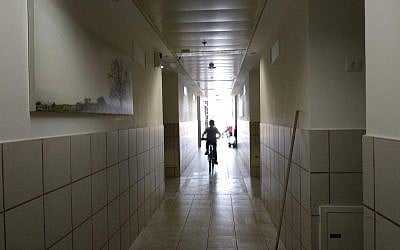 Illustrative: High school hallway (Melanie Lidman/Times of Israel)