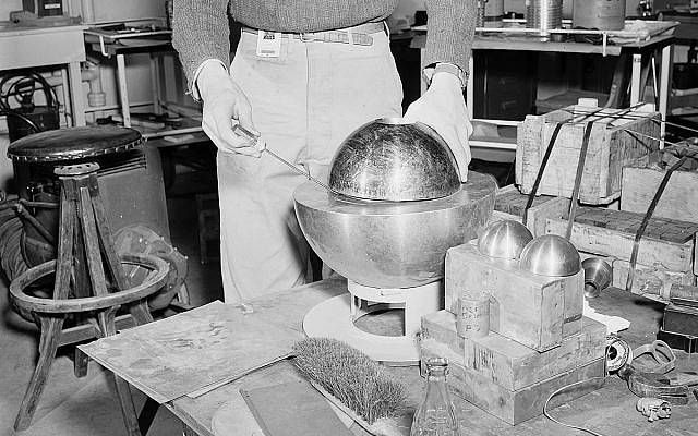 Illustrative. A plutonium core from the Los Alamos National Laboratory in the United States in 1946. (US government/Wikimedia) Illustrative. A plutonium core from the Los Alamos National Laboratory in the United States in 1946. (US government/Wikimedia)