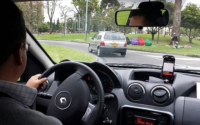 Uber driver.  (CC BY 2.0 Wikipedia/Alexander Torrenegra)