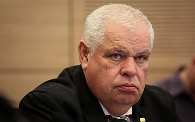 Ronen Plot attends an Economy Committee meeting at the Knesset on May 20, 2014. (Hadas Parush/Flash 90)