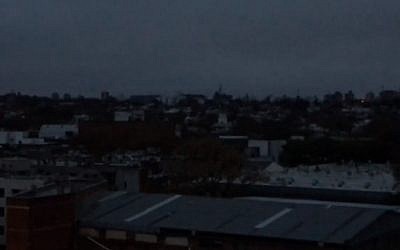 Residents in Montevideo wake up to no electricity after a massive electricity cut leaves Argentina, Uruguay and some parts of neighboring countries in the dark, according to Uruguayan and Argentine electricity companies on June 16, 2019 (Screen grab via AFP)