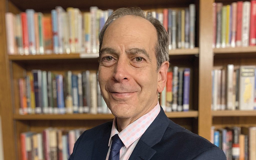 New York Jewish Week editor Andrew Silow-Carroll. (Courtesy)