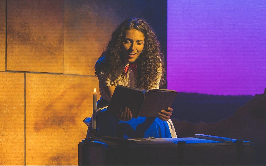 Lexi Rabadi stars in the National Yiddish Theater Folksbiene's one-woman show, 'Hannah Senesh (a play with music and song).' (Victor Nechay/Properpix.com)