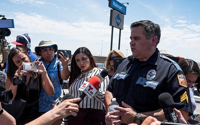 El Paso Police Department Sgt. Robert Gomez briefs media on a shooting that occurred at a Walmart near Cielo Vista Mall in El Paso, Texas, on August 3, 2019 (Joel Angel JUAREZ / AFP) El Paso Police Department Sgt. Robert Gomez briefs media on a shooting that occurred at a Walmart near Cielo Vista Mall in El Paso, Texas, on August 3, 2019 (Joel Angel JUAREZ / AFP)